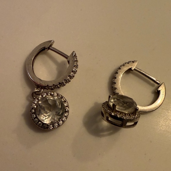 NATURAL 7 mm. GREEN AMETHYST & CZ EARRINGS 925 STERLING SILVER - Picture 2 of 2